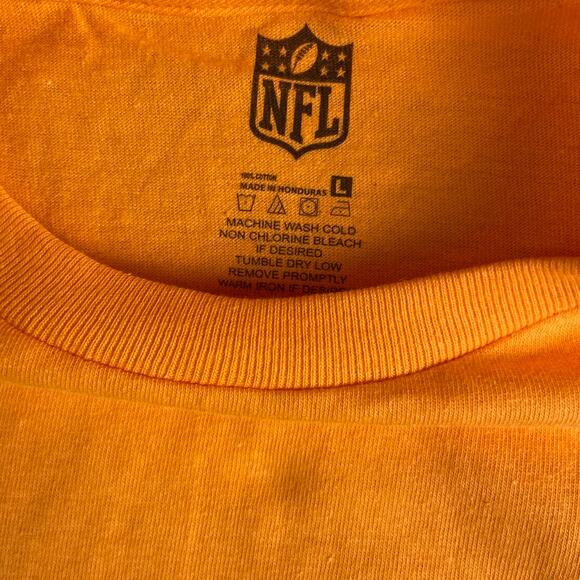 NFL Team Apparel Men Large Orange Miami Dolphins 100% Cotton Short Sleeve Shirt - Picture 3 of 10